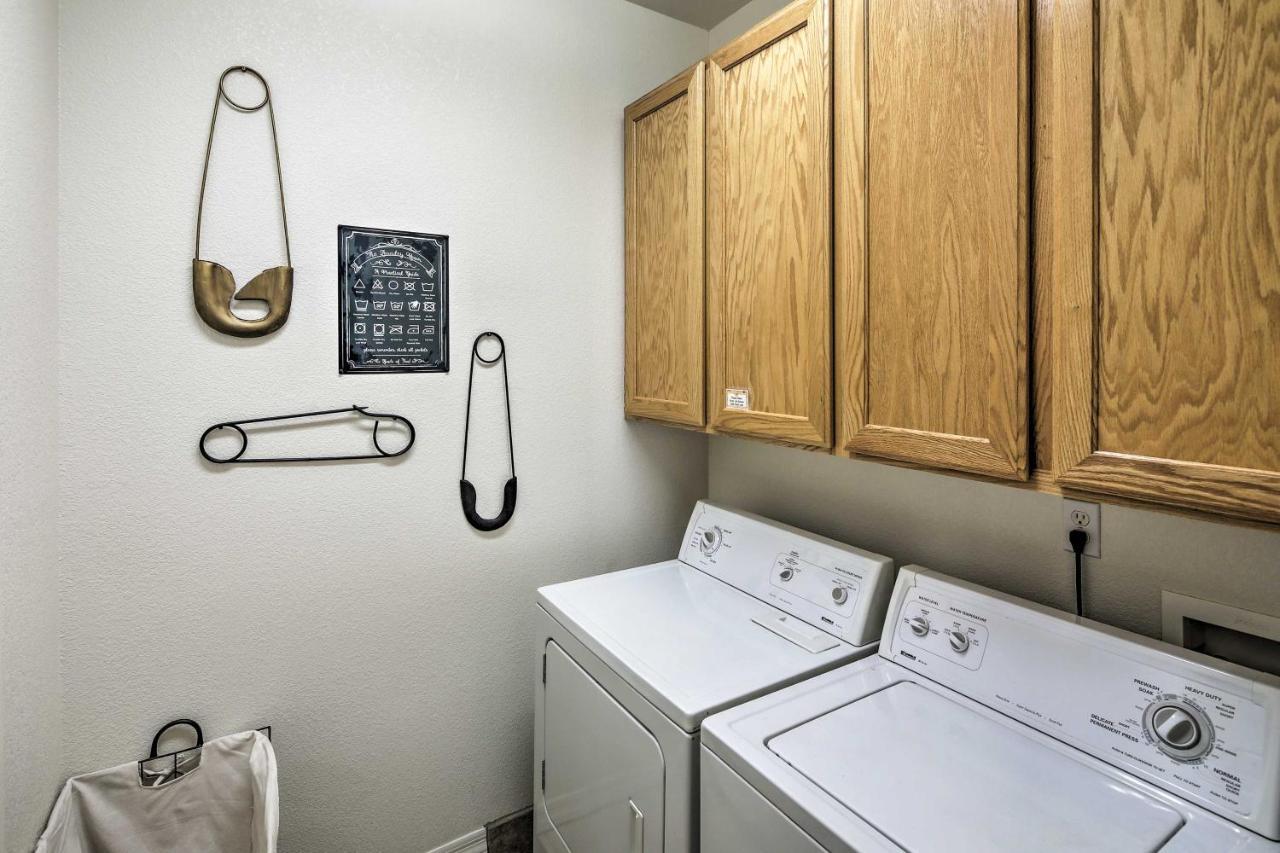 Elegant Lake Havasu Getaway With Pool - 3 Mi To Lake Lake Havasu City Exterior photo